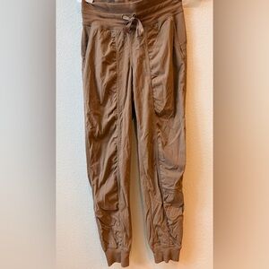 Women’s Lulu Lemon Brown Jogger Pants